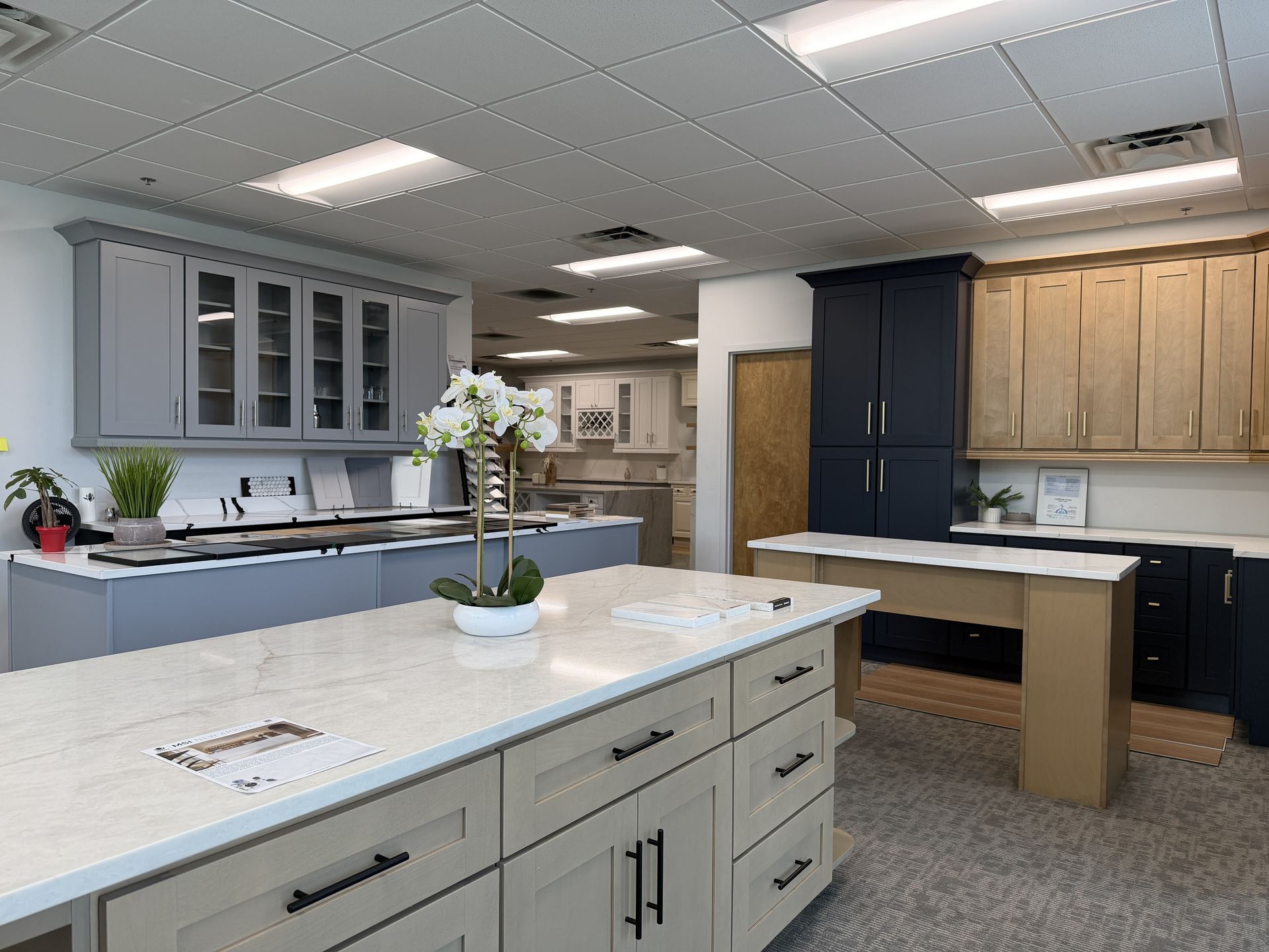 Calacatta Izaro Quartz in Orlando | Sunshine Home Material